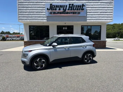 Silver 2022 Hyundai Venue SEL for sale in Lexington, NC