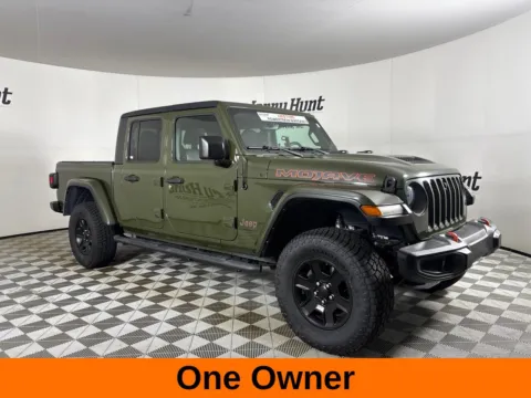 More photos of 2022 Jeep Gladiator Mojave at Jerry Hunt Supercenter - Lexington, NC