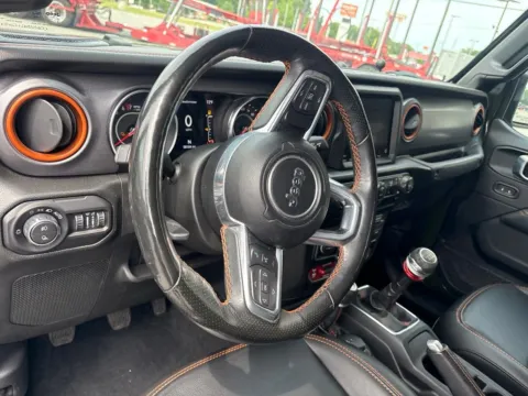 More photos of 2022 Jeep Gladiator Mojave at Jerry Hunt Supercenter - Lexington, NC