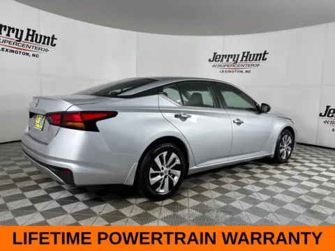 More photos of 2024 Nissan Altima 2.5 S at Jerry Hunt Supercenter - Lexington, NC
