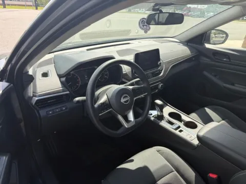 More photos of 2026 Nissan Altima 2.5 SV at Jerry Hunt Supercenter - Lexington, NC