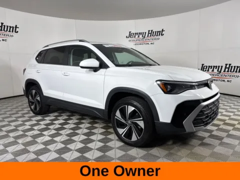 More photos of 2025 Volkswagen Taos 1.5T SE at Jerry Hunt Supercenter - Lexington, NC