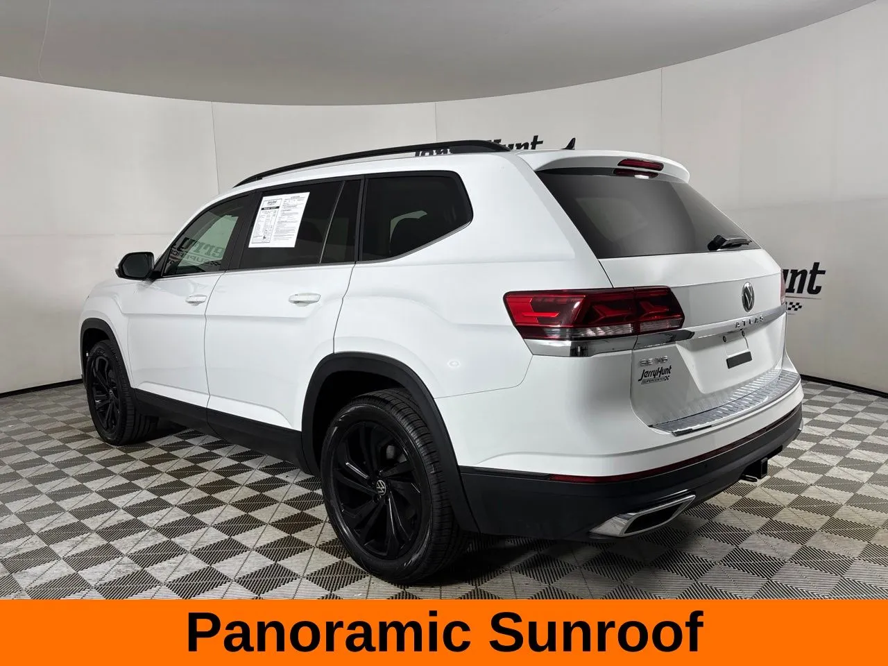 Used 2022 Volkswagen Atlas 3.6L V6 SE w/Technology for sale in