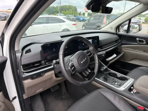 More photos of 2026 Kia Carnival LXS at Jerry Hunt Supercenter - Lexington, NC