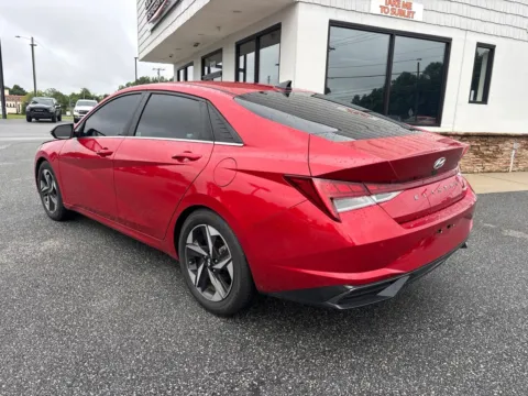 More photos of 2023 Hyundai Elantra Limited at Jerry Hunt Supercenter - Lexington, NC