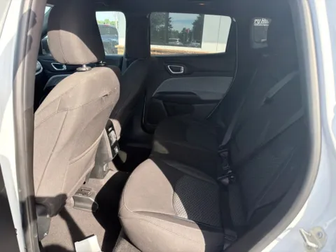 More photos of 2023 Jeep Compass Sport at Jerry Hunt Supercenter - Lexington, NC