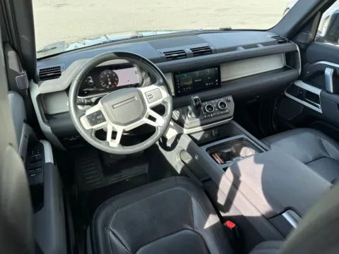 More photos of 2023 Land Rover Defender 110 X-Dynamic SE at Jerry Hunt Supercenter - Lexington, NC