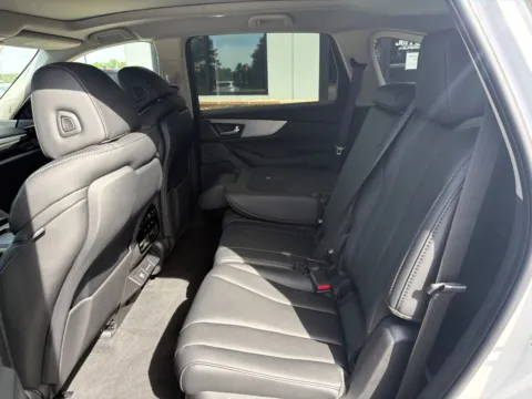 More photos of 2025 Acura MDX at Jerry Hunt Supercenter - Lexington, NC