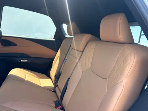 More photos of 2025 Lexus RX 350h Premium at Jerry Hunt Supercenter - Lexington, NC