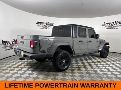 More photos of 2022 Jeep Gladiator Sport at Jerry Hunt Supercenter - Lexington, NC