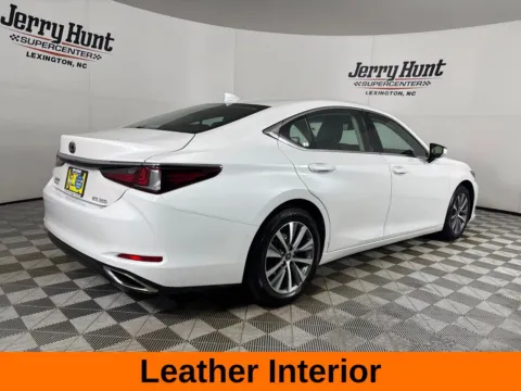 More photos of 2020 Lexus ES 350 at Jerry Hunt Supercenter - Lexington, NC