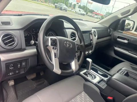 More photos of 2020 Toyota Tundra SR5 at Jerry Hunt Supercenter - Lexington, NC