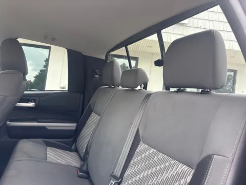 More photos of 2020 Toyota Tundra SR5 at Jerry Hunt Supercenter - Lexington, NC
