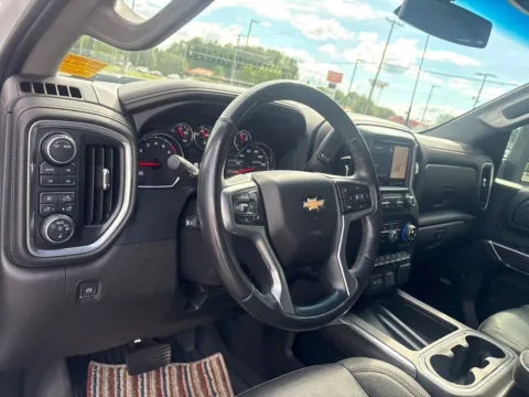 More photos of 2023 Chevrolet Silverado 2500HD LTZ at Jerry Hunt Supercenter - Lexington, NC