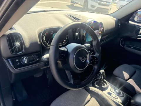 More photos of 2024 MINI Cooper S Countryman Signature at Jerry Hunt Supercenter - Lexington, NC