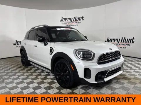 More photos of 2024 MINI Cooper S Countryman Signature at Jerry Hunt Supercenter - Lexington, NC