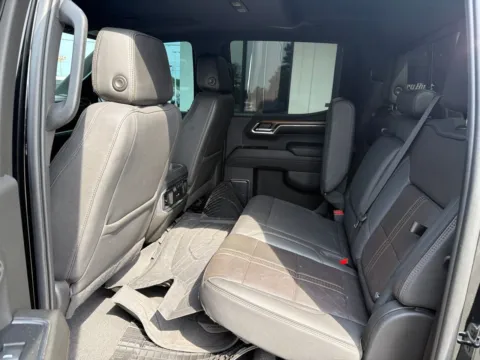 More photos of 2023 Chevrolet Silverado 1500 High Country at Jerry Hunt Supercenter - Lexington, NC