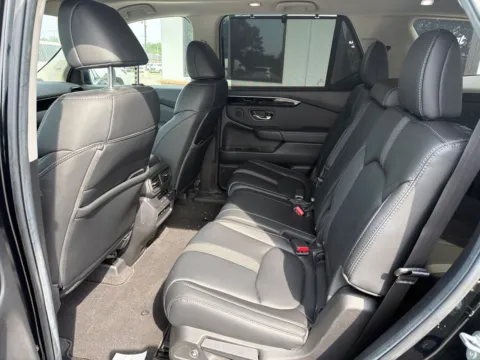 More photos of 2025 Honda Pilot Touring at Jerry Hunt Supercenter - Lexington, NC