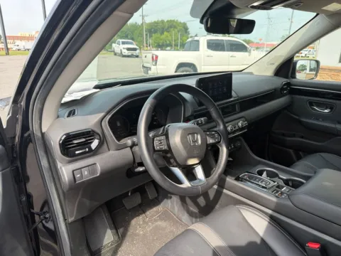More photos of 2025 Honda Pilot Touring at Jerry Hunt Supercenter - Lexington, NC