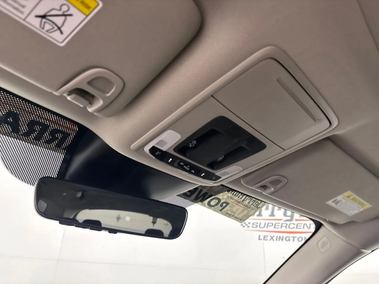 2025 Honda Pilot Elite - Photo 24