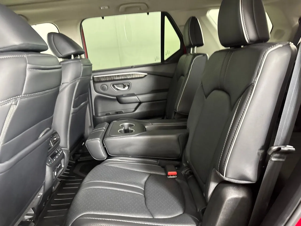 2025 Honda Pilot Elite - Photo 26