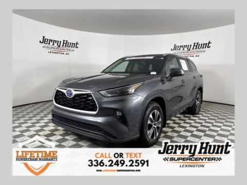 Gray 2024 Toyota Highlander Hybrid XLE for sale in Lexington, NC