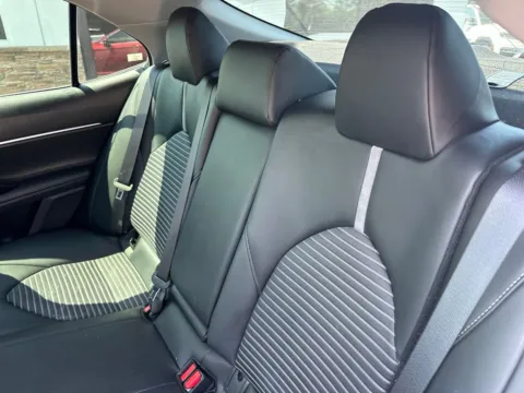 More photos of 2022 Toyota Camry SE at Jerry Hunt Supercenter - Lexington, NC