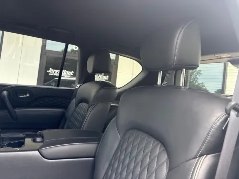 More photos of 2024 INFINITI QX80 Sensory at Jerry Hunt Supercenter - Lexington, NC