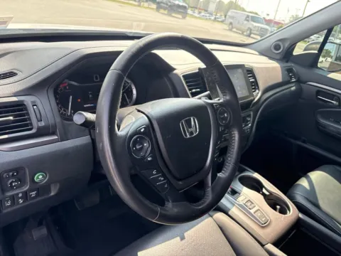More photos of 2022 Honda Ridgeline RTL at Jerry Hunt Supercenter - Lexington, NC