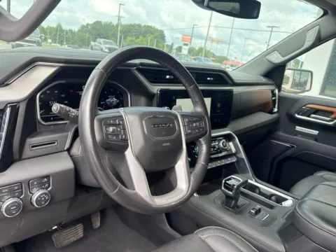 More photos of 2023 GMC Sierra 1500 Denali at Jerry Hunt Supercenter - Lexington, NC