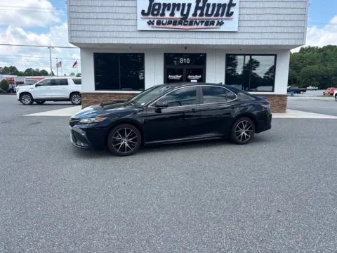 Black 2022 Toyota Camry SE for sale in Lexington, NC