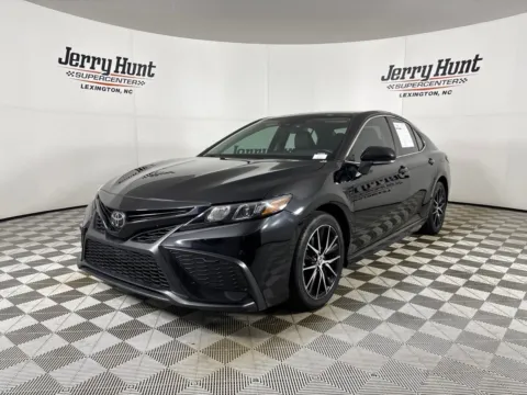 Black 2022 Toyota Camry SE for sale in Lexington, NC