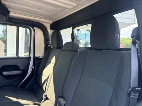 More photos of 2020 Jeep Gladiator Sport at Jerry Hunt Supercenter - Lexington, NC