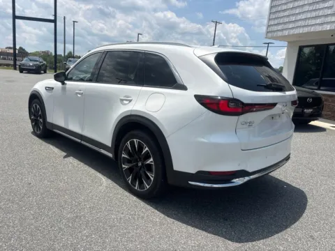 More photos of 2024 Mazda CX-90 PHEV Premium Plus at Jerry Hunt Supercenter - Lexington, NC