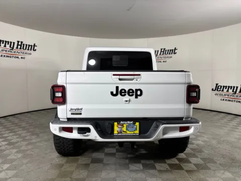 More photos of 2021 Jeep Gladiator Overland at Jerry Hunt Supercenter - Lexington, NC