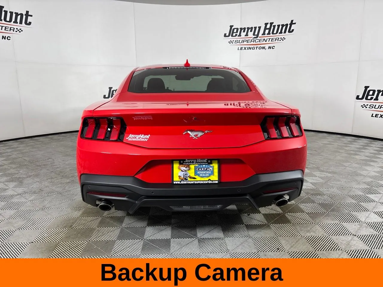 2025 Ford Mustang EcoBoost - Photo 7