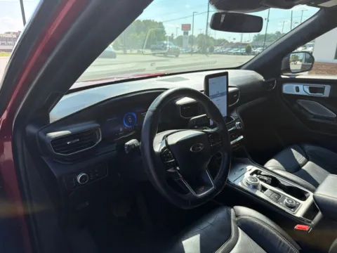 More photos of 2021 Ford Explorer ST at Jerry Hunt Supercenter - Lexington, NC