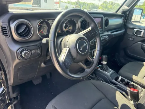 More photos of 2022 Jeep Wrangler Unlimited Willys at Jerry Hunt Supercenter - Lexington, NC