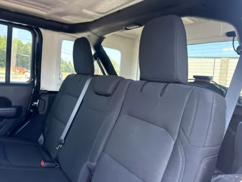 More photos of 2022 Jeep Wrangler Unlimited Willys at Jerry Hunt Supercenter - Lexington, NC