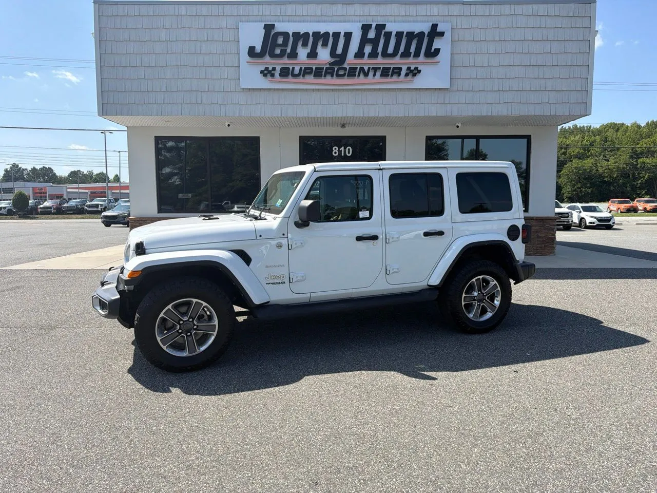2022 Jeep Wrangler Sahara's photo