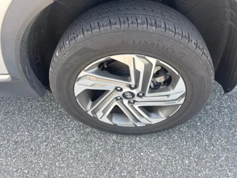 More photos of 2023 Hyundai Santa Fe SEL at Jerry Hunt Supercenter - Lexington, NC