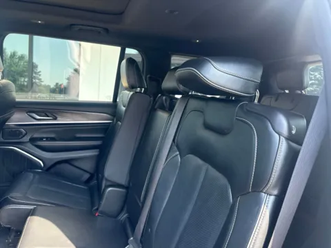 More photos of 2023 Jeep Grand Cherokee L Overland at Jerry Hunt Supercenter - Lexington, NC