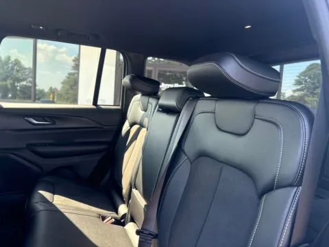 More photos of 2023 Jeep Grand Cherokee Altitude X at Jerry Hunt Supercenter - Lexington, NC
