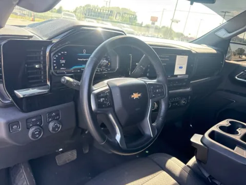 More photos of 2024 Chevrolet Silverado 1500 LT at Jerry Hunt Supercenter - Lexington, NC