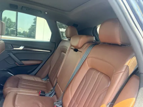 More photos of 2019 Audi Q5 2.0T Premium Plus at Jerry Hunt Supercenter - Lexington, NC