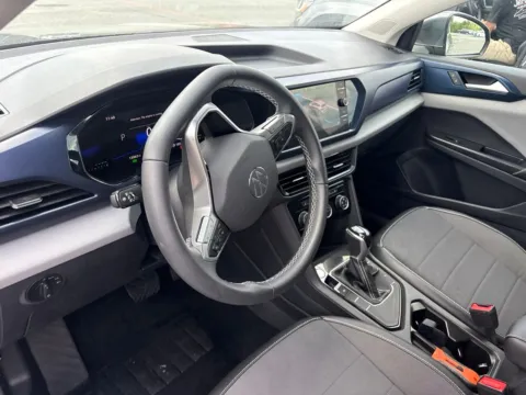 More photos of 2023 Volkswagen Taos 1.5T SE at Jerry Hunt Supercenter - Lexington, NC