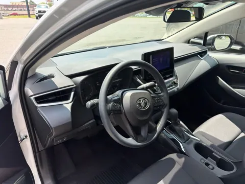 More photos of 2023 Toyota Corolla LE at Jerry Hunt Supercenter - Lexington, NC