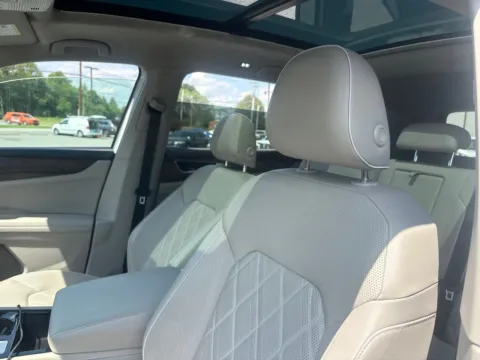 Another view of 2024 Volkswagen Atlas 2.0T SEL Premium R-Line for sale in Lexington, NC at Jerry Hunt Supercenter - Lexington