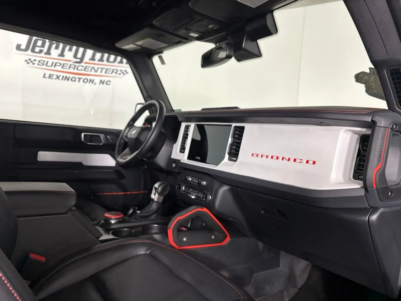 2025 Ford Bronco 2-Door Stroppe - Photo 28