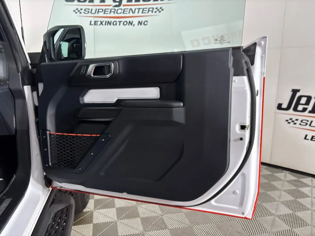 2025 Ford Bronco 2-Door Stroppe - Photo 25
